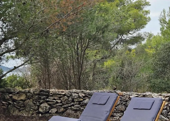 بيت للعطل Robinzonska Kucica بيتينا