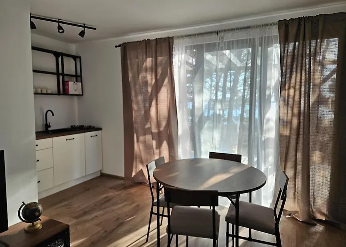 Robinzonska Kucica بيت للعطل *